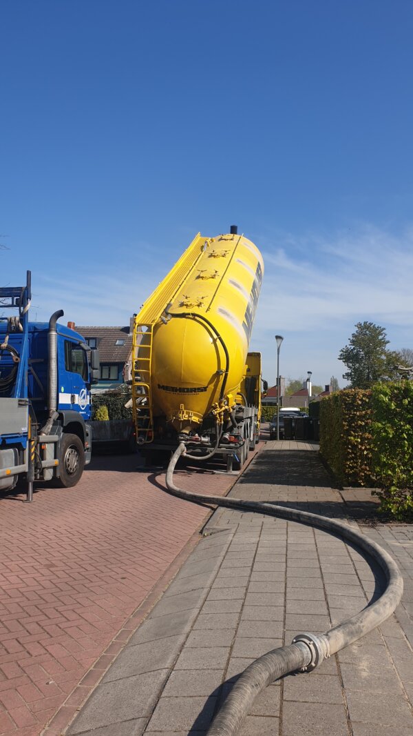 Schelpen blazen in Harmelen