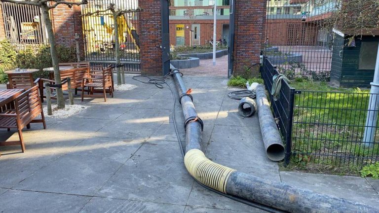 Kruipruimte uitgraven voor werkruimte