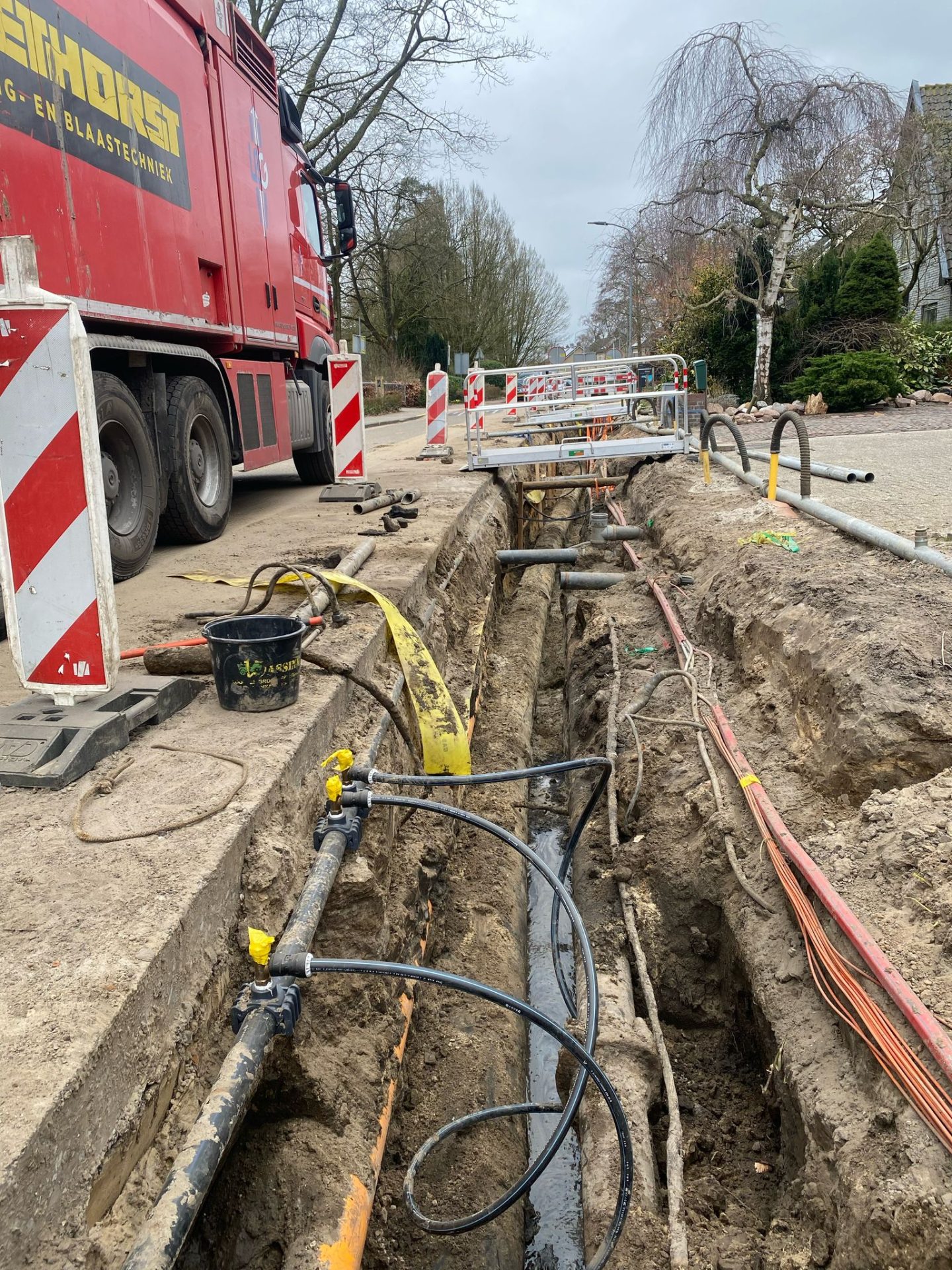 http://Kabels%20en%20leidingen%20vrijzuigen