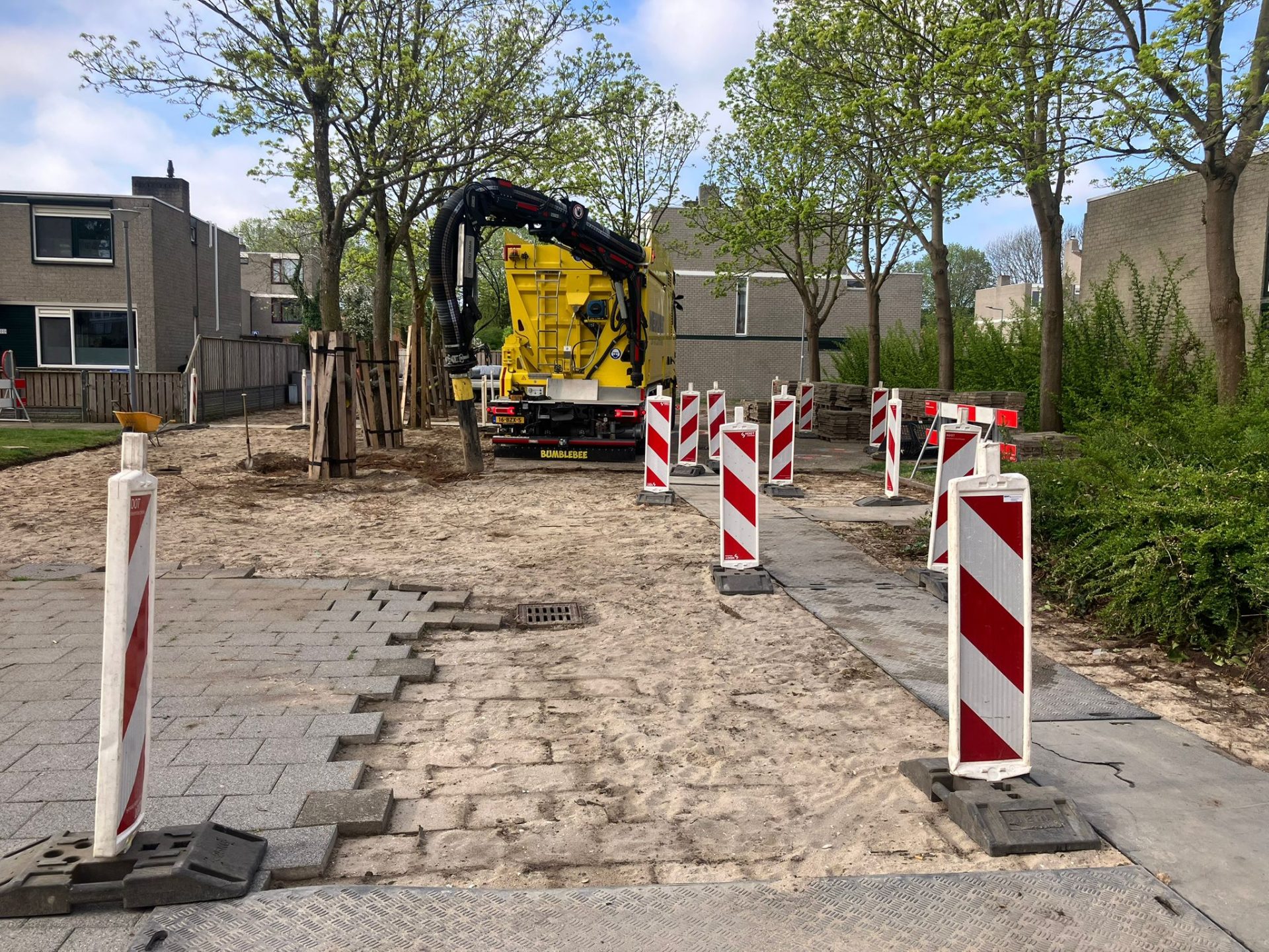 http://Boomwortels%20vrijmaken%20op%20afstand