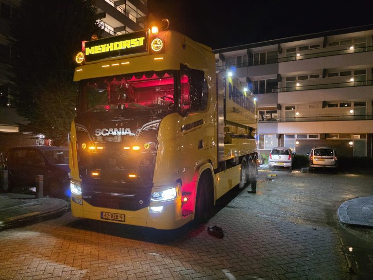 Nachtelijke inzet bij forse waterlekkage in Veenendaal