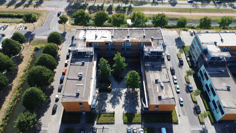 Dakgrind vervangen in Breda