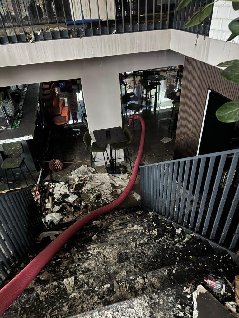 Calamiteit: Bluswater zuigen